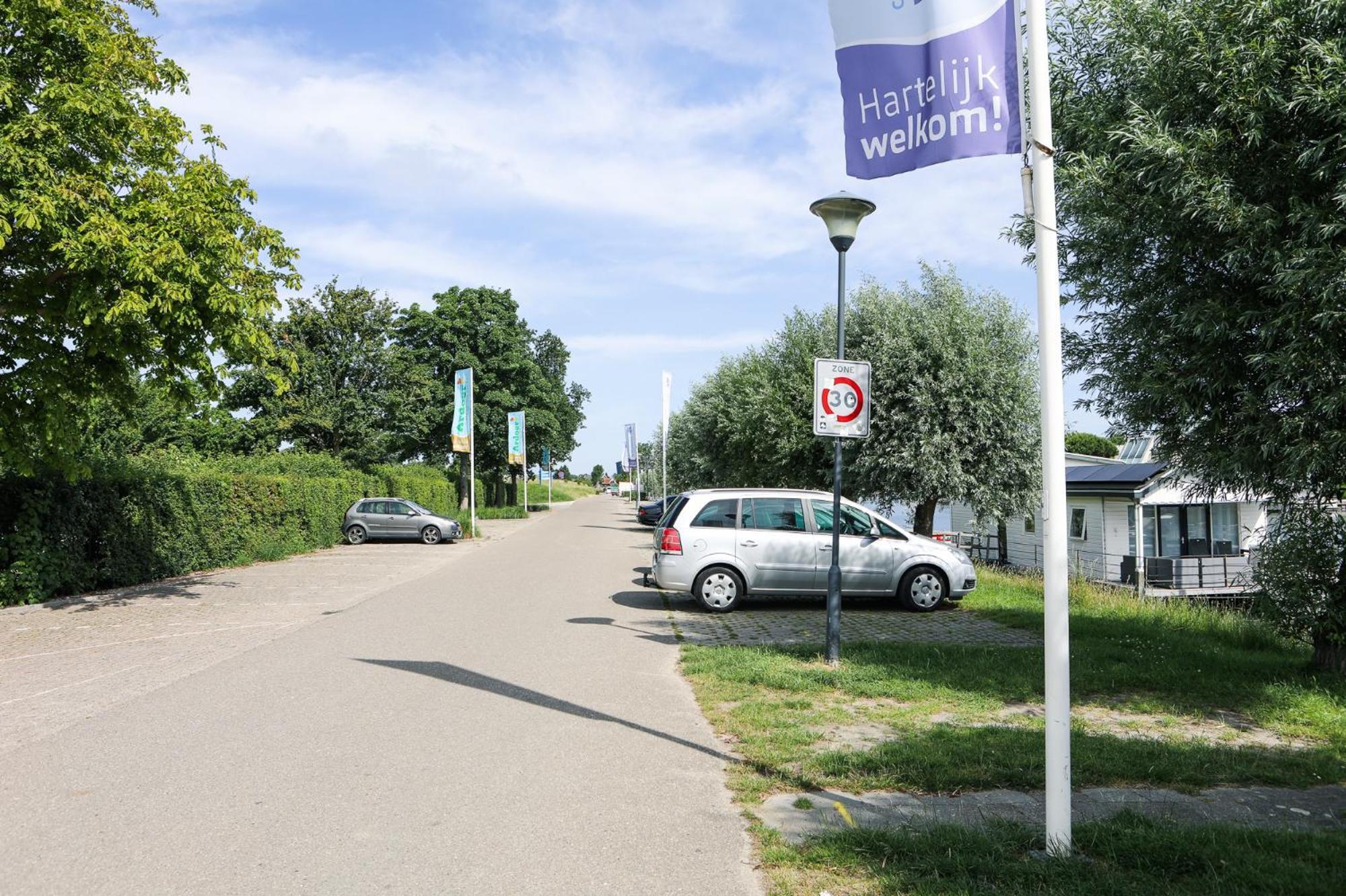 Chalet Op 5* Camping De Paardekreek Kortgene Bagian luar foto