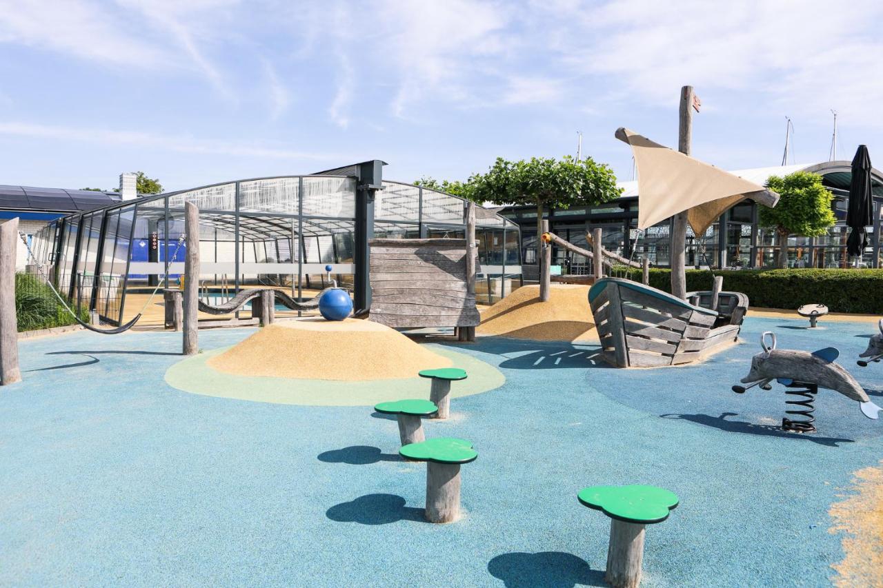 Chalet Op 5* Camping De Paardekreek Kortgene Bagian luar foto