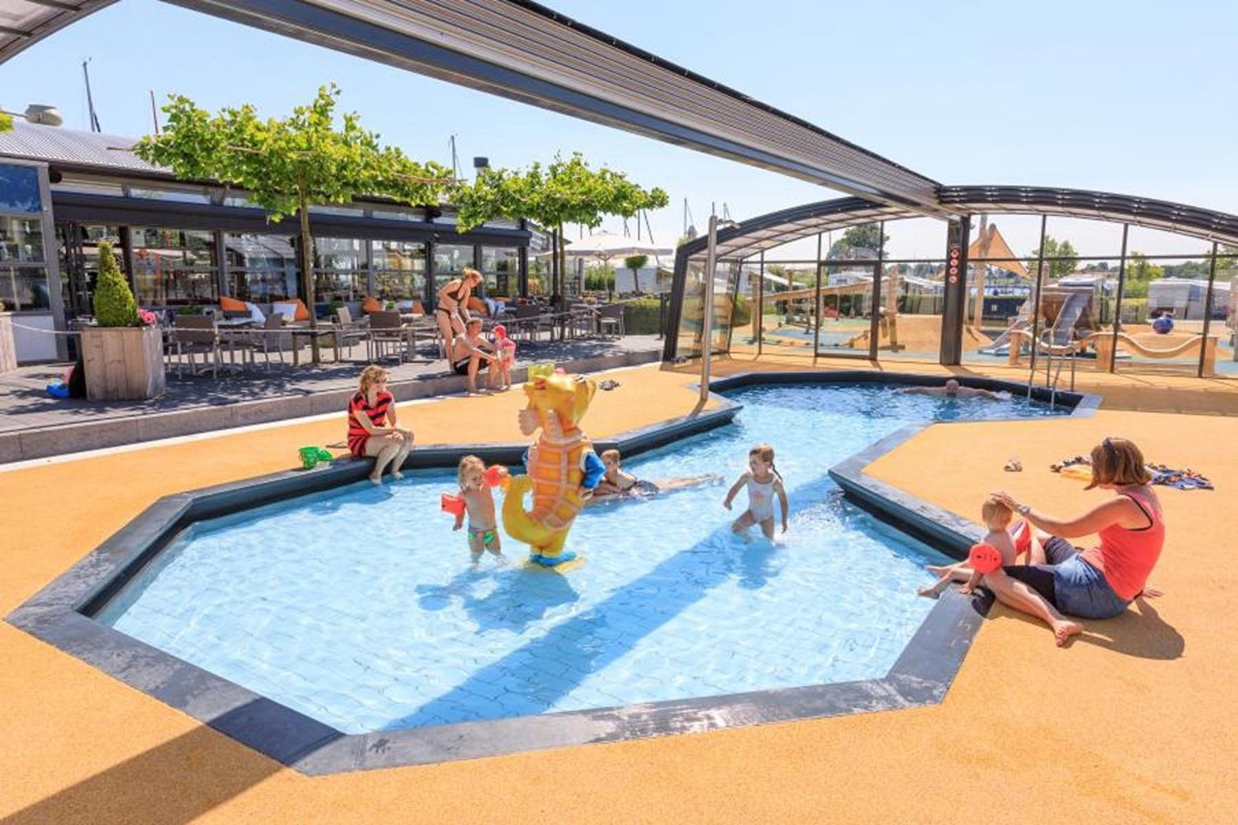 Chalet Op 5* Camping De Paardekreek Kortgene Bagian luar foto